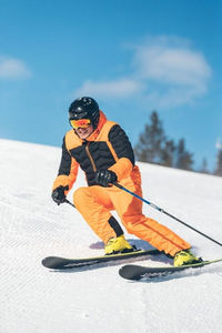 เสื้อแจ็คเก็ตสกีคุณภาพสูงสำหรับผู้ชาย ขายดี เหมาะสำหรับกีฬากลางแจ้งในฤดูหนาว กันน้ำ ชุดเล่นสกีและเล่นหิมะ/เสื้อแจ็คเก็ตสกี เสื้อกันฝน เสื้อแจ็คเก็ตผู้ชายสำหรับเล่นสกี - Product Image 4