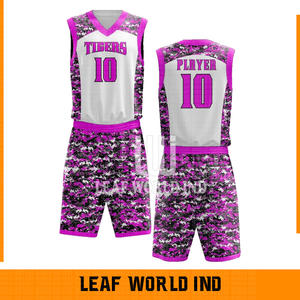 Uniforme de basket-ball imprimé personnalisé avec col en V respirant unisexe de grande taille de couleur différente pour les garçons - Product Image 5