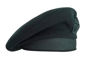 Los diseñadores OEM mantienen el sombrero Glengarry elegante de alta calidad con la cinta de satén y los sombreros del detalle de la insignia - Product Image 4