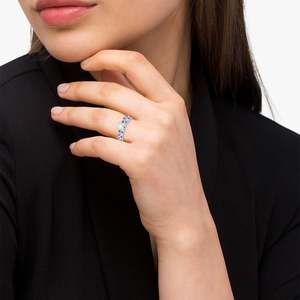 Anillo de Compromiso de Oro Blanco de 18K con Amatista Antigua y Diamantes en Forma de Marquesa de 0.36ct - Product Image 2