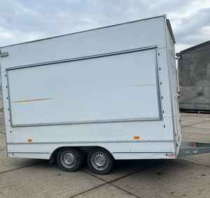 Camion de cuisine mobile de haute qualité Niewiadow B3500, remorque de cuisine mobile 220V avec étagères en acier inoxydable et cadre galvanisé - Product Image 4