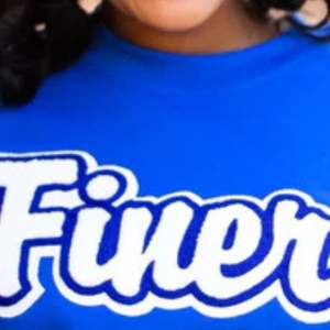 Sudadera más fina con algodón suave y letras de chenilla para miembros de la Hermandad Ropa griega unisex con estilo - Product Image 4