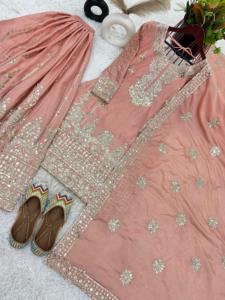แฟชั่น pakistani งานเย็บปักถักร้อยหนักงานบริสุทธิ์ Chinon Salar kameez Contrast dupatta แต่งงานมีจำนวนมาก - Product Image 5
