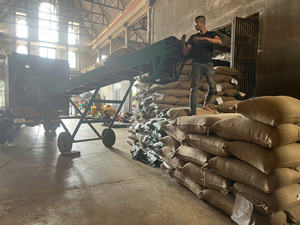 Grains de café Arabica du Vietnam, processus naturel, propres, non torréfiés, pour torréfacteurs professionnels, prix de gros, service OEM/ODM - Product Image 6