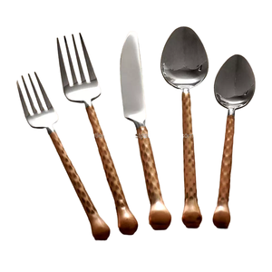 Elegante juego de cubiertos de acero inoxidable de grado alimenticio para niños y Bodas de hotel para decoración de mesa y servicio de comida al por mayor - Product Image 1