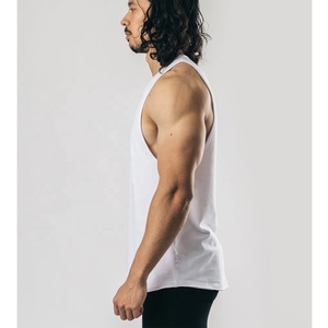 Nouveau design en gros de chemise de fitness coupe ample Stringer blanc t-shirts de sport sans manches débardeur t-shirt pour hommes - Product Image 3