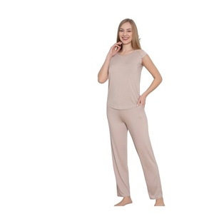 Ensemble de pyjama en viscose pour femmes, confortable pour se détendre à la maison, vêtements de nuit, chemise de nuit courte, tunique courte, doux et respirant, capri pour femme - Product Image 6