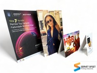Brochures/Manuels/ catalogues/revues/feuilles d'information personnalisées en gros, impression offset couleur pleine, couverture souple, format personnalisé, carton brillant