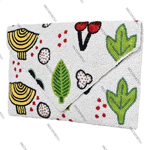 Embrayage de perles multicolores ornées de fleurs pour femmes faites à la main accessoire de thème de jardin élégant avec fermeture à glissière accessoire de mode - Product Image 1