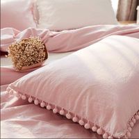 Housse de couette 100% coton 300 fils/cm² unie rose écologique style bohème moderne faite à la main avec pompons et 2 taies d'oreiller anti-plis pour la maison