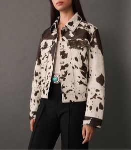 Chaqueta de cuero de piel de vaca para mujer, diseño de cuello alto, manga larga y forro de satén transpirable, tendencia de invierno. - Product Image 1