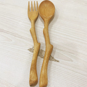 Cuillère en bois d'acacia naturel faite à la main vietnamienne poignée incurvée pour la cuisson de soupe aux fruits ustensiles de cuisine maison vaisselle restaurant - Product Image 1