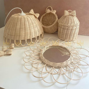 Espejo de ratán de diseño moderno personalizable de calidad superior hecho a mano con materiales naturales para decoración del hogar - Product Image 1