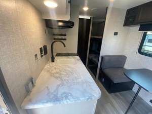 Jayco J-a-y F-l-i-g-h-t S-L-X 174BH d'occasion 2023 prêt à la vente - Product Image 6