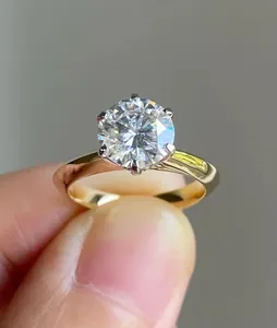 Anillo de Compromiso de Moissanita con Corte Redondo de 3 Quilates, Plata de Ley 925, para Aniversario de Bodas o Regalo de Fiesta - Product Image 1