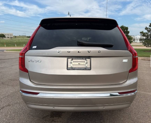 Vente rapide LHD/RHD 2023 Volvo XC90 Recharge T8 Ultimate Bright SUV 4 portes - Product Image 3