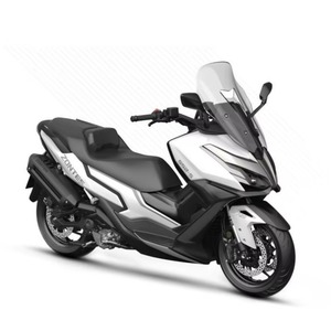 Scooter de Turismo de Aventura 552S 2025 Nuevo de Calidad con 2 Años de Garantía, Listo para Enviar - Product Image 1