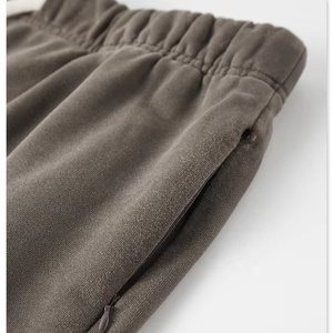 Verano 385G lavado ácido 100% algodón fútbol Jogging secado rápido sol desteñido tejido liso ancho pantalones cortos para mujeres señoras hombres personalizado - Product Image 3