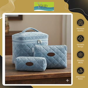 Sac de rangement pour maquillage en PU de luxe avec fermeture éclair, poignée souple, motif uni - Organisateur de cosmétiques et de produits de toilette portable pour femmes, sac écologique - Product Image 3