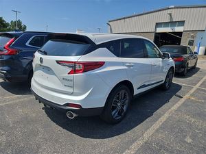 2024 A C U R A R.D.X Paquete A/Spek Automático Gear. Box Cámara trasera Asientos de cuero Título limpio Sin accidentes Bajo kilometraje - Product Image 3