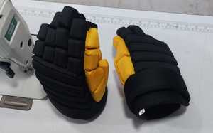 Guantes de hockey sobre hielo profesionales de alta calidad Conjuntos personalizables con servicio OEM - Product Image 5