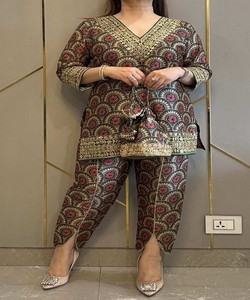 FANCY GEORGETTE EMBROIDERY SEQUENCE WORK <b>TOP</b> BOTTOM WITH DUPATTA <b>FESTIVE</b> WEAR WHOLESALE PRICE ETHNIC GARMENT BLACK - Product Image 1