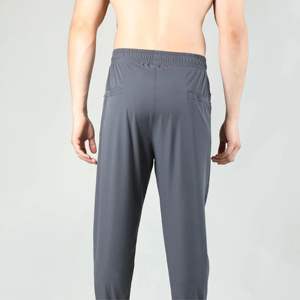 Pantalones cargo de utilidad cómodos para hombres-Tela de alta calidad-Ideal para el trabajo, los viajes y el uso diario - Product Image 2