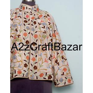 Chaqueta Boho Chic Hecha a Mano, 100% Algodón, Tejido de Punto, Patrón Floral Bordado, Ecológica, Transpirable, Rápida para el Verano - Product Image 2