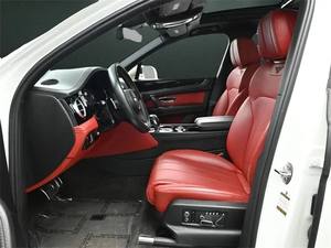 Bentley Bentayga W12 2018 con Volante a la Izquierda - Product Image 2