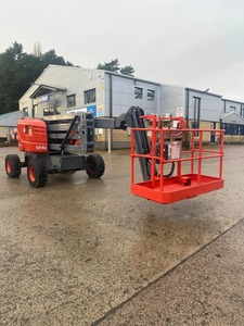 Plataforma Elevadora Telescópica de 30 Metros, Camión Elevador con Cesta para Terrenos Accidentados, para Construcción y Mantenimiento - Product Image 4