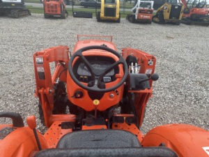 Tractor Compacto Kubota L3301DT 4WD para Agricultura - Product Image 5