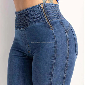 Jean évasé classique en denim bleu pour femme, taille haute, coupe slim, coupe cloche - Product Image 6
