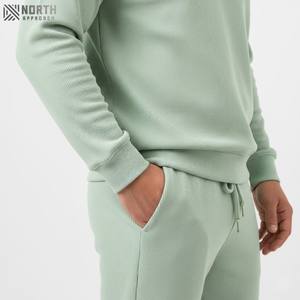 Tenue de jogging personnalisée pour femmes, sweat-shirt à capuche, pull, survêtement, survêtement, ensemble 2 pièces pour l'hiver, ensemble personnalisé pour femmes avec logo - Product Image 3