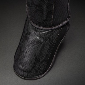 Protège-tibias de boxe en coton noir antidérapants à enfiler, protection de la cheville pour l'entraînement de kickboxing, protection des pieds - Product Image 3