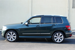 Asequible para Conducir - USADO, Volante a la Izquierda |   Volante a la derecha |   MERCEDES-BENZ GLK350 4MATICCSS 2010 - Product Image 2