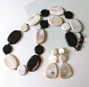 Collar de cuerno de búfalo de tamaño personalizable de la mejor calidad de HF Crafts técnica pulida estilo amor increíble accesorio personalizado - Product Image 3