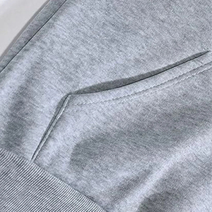 Sweat-shirt à capuche unisexe gris en polaire, coupe ample, décontracté, zippé avec poche avant et impression en relief, 100% coton, hiver - Product Image 4