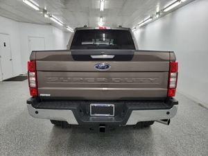 Superbe pick-up F-250 Super Duty d'occasion 2022, automatique, 385 CV, transmission V8 6.2L - Product Image 6