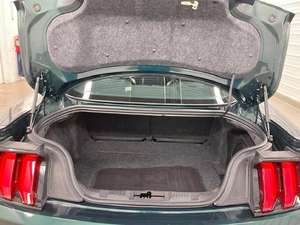 2022 F o r d M u s t a n g GT Fastback 2dr Coupé Boîte de vitesses automatique Intérieur cuir foncé - Product Image 5