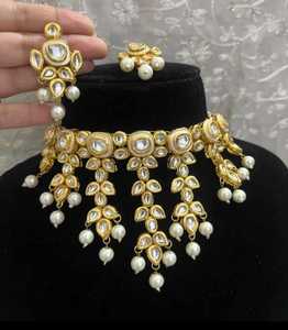 Conjunto de collar y aretes Kundan, chapado en oro, de latón, regalo para mujer, para bodas, fiestas, aniversarios, ropa de novia - Product Image 1