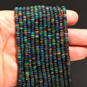 Perles de pierres précieuses en rondelle lisse d'opale noire éthiopienne naturelle Strand Welo Flashy Fire Black Opal Beads au prix d'usine 4mm Bulk - Product Image 2