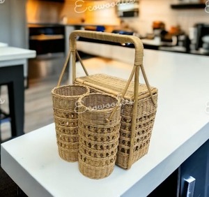 Cesta de picnic de mimbre de bambú Vintage hecha a mano de nuevo diseño con bolsillo con tapa grande y dos portabotellas abiertos - Product Image 1