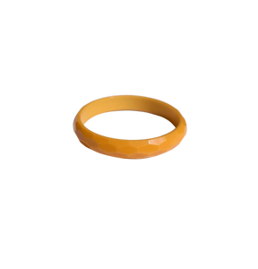Meilleur bracelet rond en résine rouge, forme circulaire, design élégant, accessoire de bijouterie artisanale, pour anniversaire ou fête, pour femme - Product Image 6