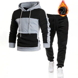 Ensemble survêtement homme gris et noir avec sweat à capuche doublé polaire et pantalon de jogging assorti – Vêtements OEM ODM en gros - Product Image 1