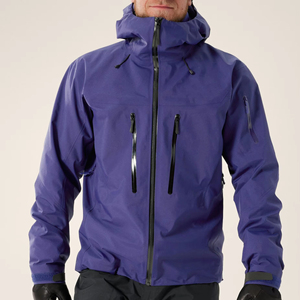 Indemand Outdoorwear Chaqueta cortavientos transpirable ligera para hombres Chaqueta de agua y a prueba de viento de tendencia con logotipo personalizado - Product Image 1