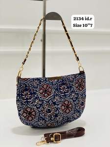 Sac à main élégant en tissu imprimé Handblock avec poche intérieure Fabriqué en Inde - Product Image 4