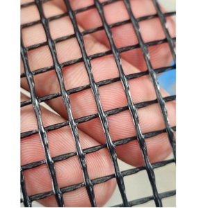 Filet de jardin en plastique carré durable de 6mm coupe personnalisée barrière antiparasitaire pour l'aménagement paysager filet à mailles carrées durable - Product Image 1