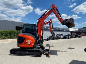 Mini-excavatrice Kubota U50-5, excavatrice compacte sur chenilles avec godet pour la construction, l'agriculture et l'aménagement paysager - Product Image 3