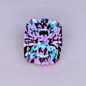 Piedra Suelta de Alejandrita de Corte Cojín, Color Azul Cambiante, Calidad VVS1, 7 Quilates+, Creada en Laboratorio - Venta al por Mayor y Piezas Individuales - Product Image 3