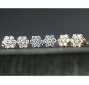 Pendientes de Diamantes de Oro Blanco Atemporales, Acabado Pulido Elegante, Joyería Elegante para Mujer, Ropa Formal, Regalo Especial - Product Image 3